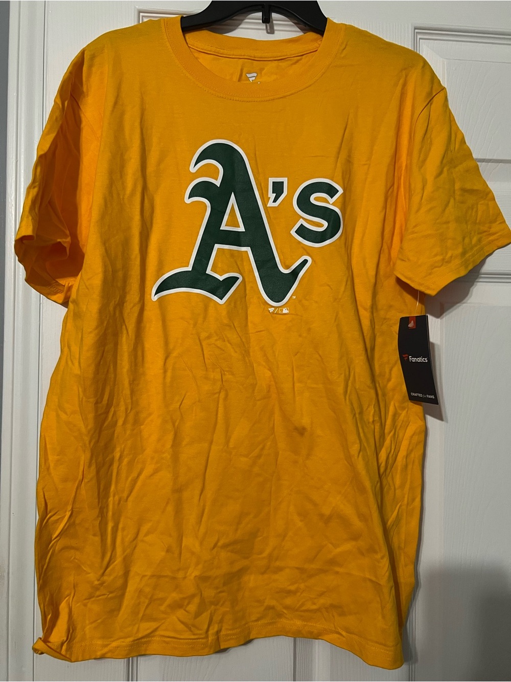 Fanatics Men's Oakland A's Yellow T-Shirt with Green Logo